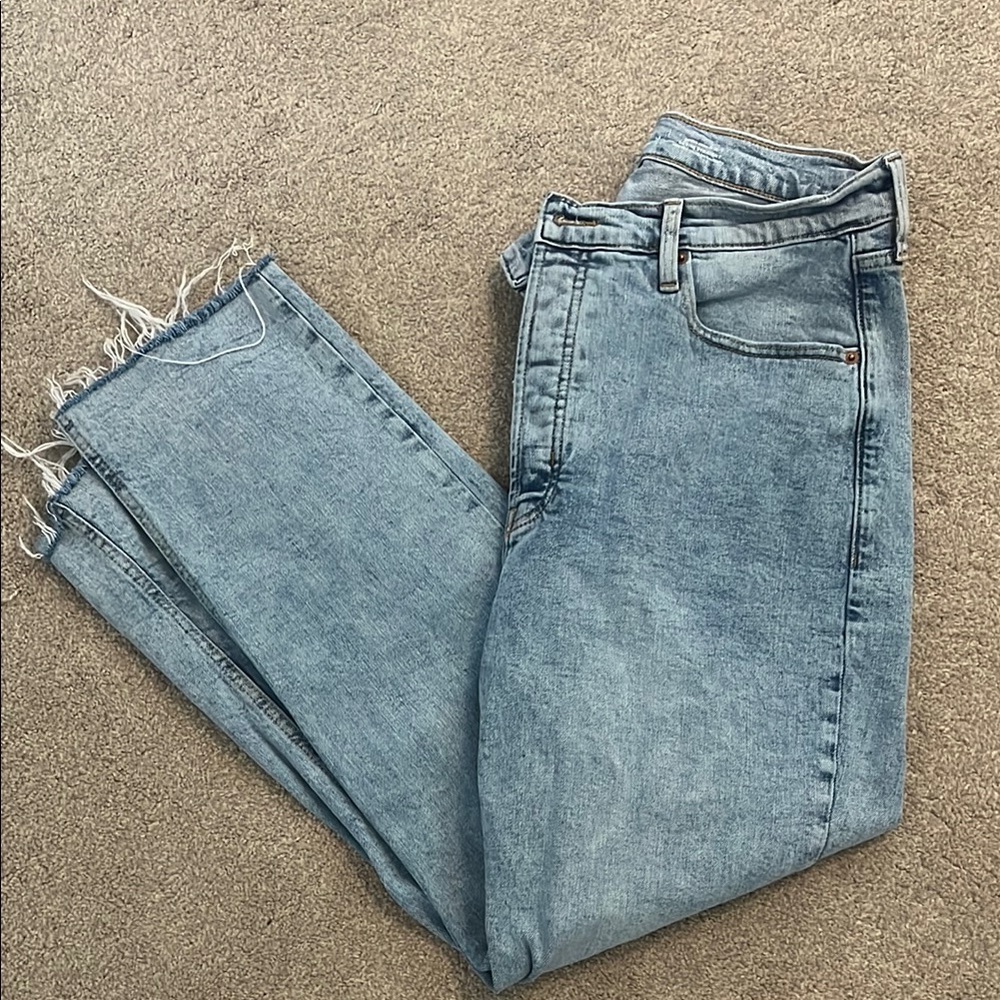 Old Navy Extra High-Rise Sky Hi Straight Light Blue Distressed Jeans